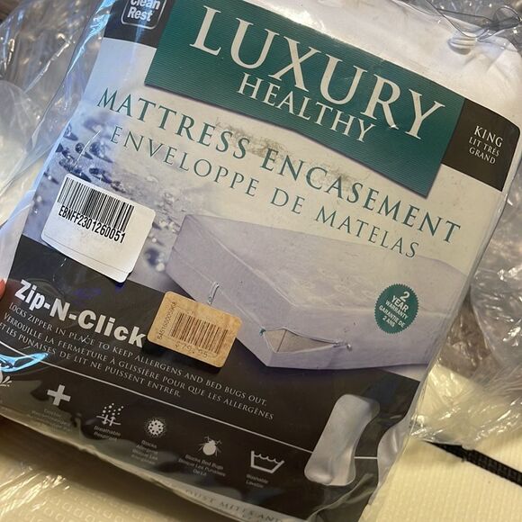 Cleanrest
Mattress Encasement. King. - Picture 2 of 4
